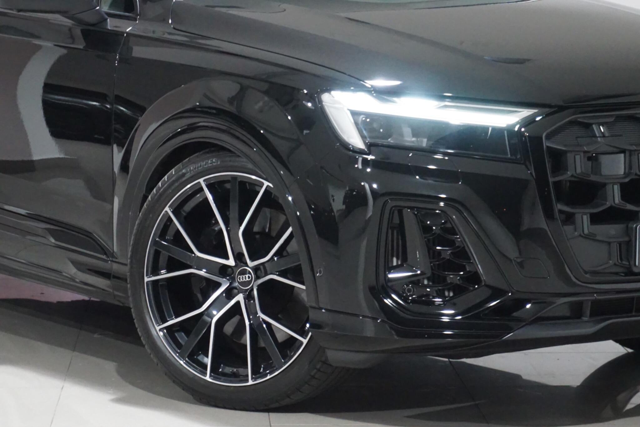 Audi SQ7 4.0 TFSI V8 Black Edition SUV 5dr Petrol Tiptronic quattro Euro 6 (s/s) (507 ps)